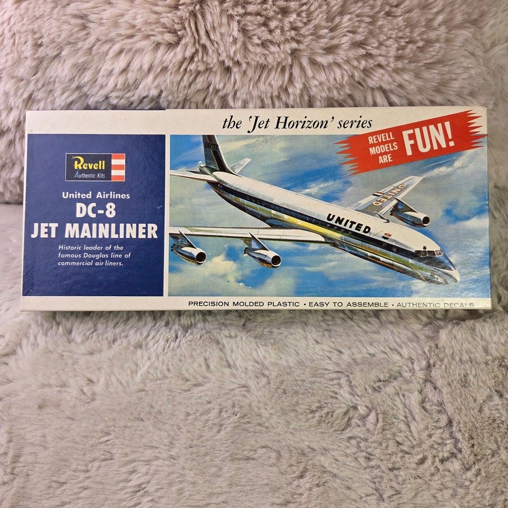 Revell United Airlines DC-8 Mainliner 1/144 Kit H-242 Vintage